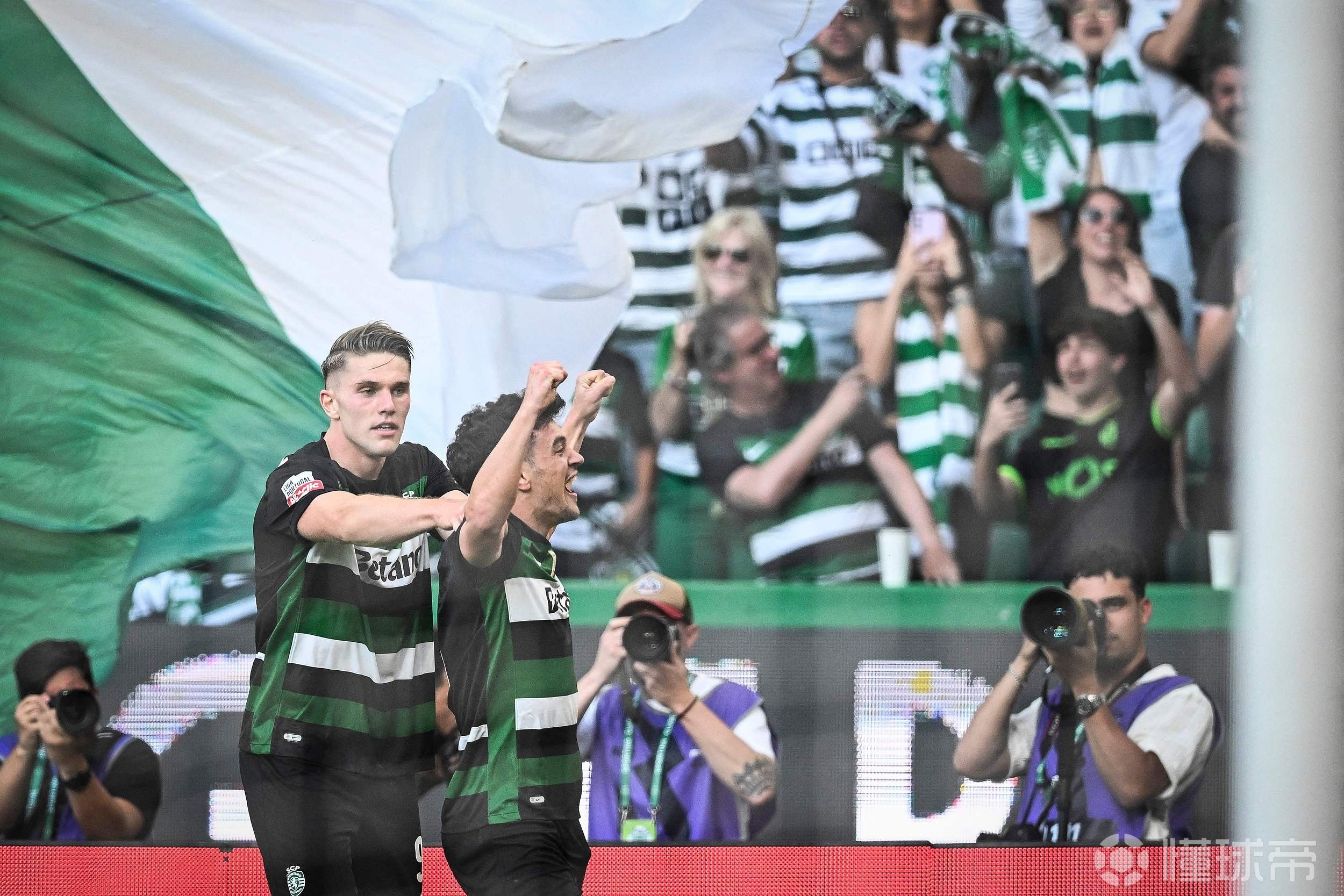 葡超劲旅波尔图队发布引援名单追求冠军梦想的简单介绍