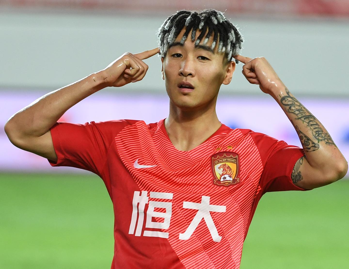 福原爆射破门，广州富力客场惊险胜利！保持不败战绩的简单介绍